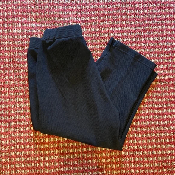 One Step Up, Plus Size Black Elastic Shorts - Picture 3 of 4